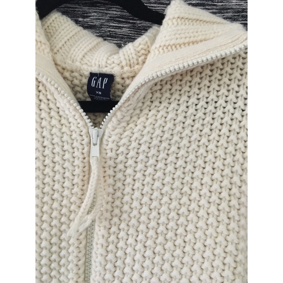 GAP | Sweaters | Gap Cream Lambswool 